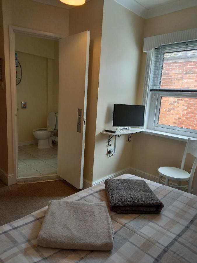 Crofton Guest House Уэймут Экстерьер фото