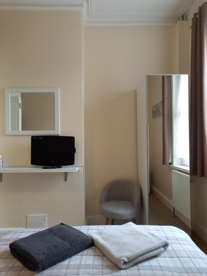 Crofton Guest House Уэймут Экстерьер фото