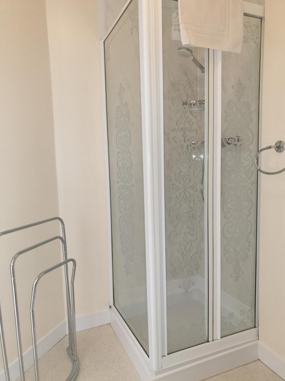 Crofton Guest House Уэймут Экстерьер фото